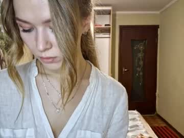 Sexshow-Bild von allegraschroeter Sexshow-Bild von allegraschroeter