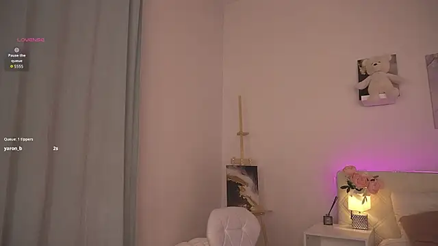 ShyEmma_'s sex show image