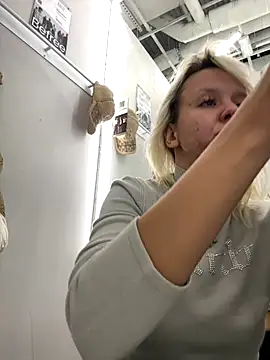 LikaCat's sex show image