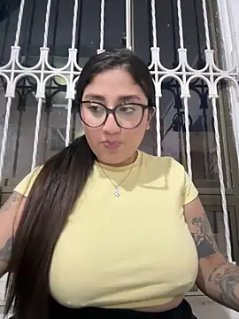 croftsmila's sex show image