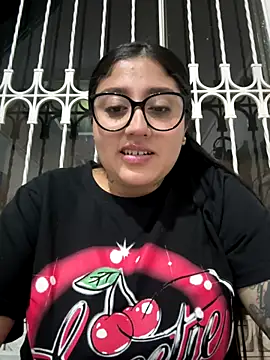 croftsmila's sex show image
