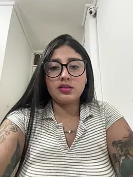 croftsmila's sex show image