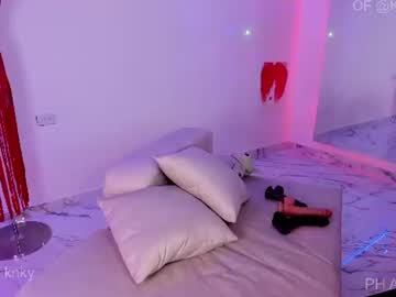 Изображение секс-шоу модели _kinkyalexa_ Изображение секс-шоу модели _kinkyalexa_