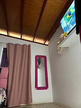 Tugatitacal's sex show image