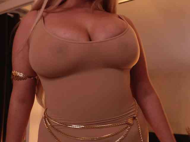 VictoriaDaeva's sex show image