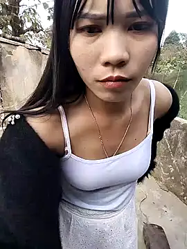 gugu0022's sex show image