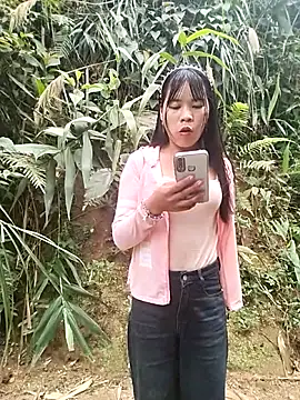 gugu0022's sex show image