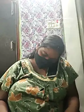 Sexshow-Bild von Liyaa_24