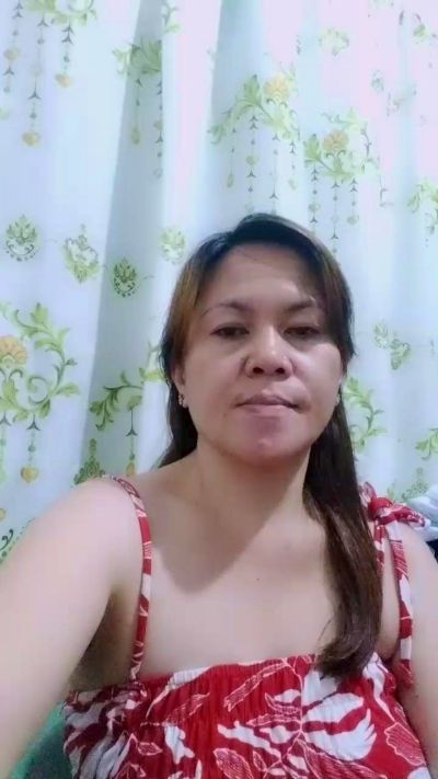 Queenbee82's sex show image