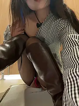 luna-sisi's sex show image