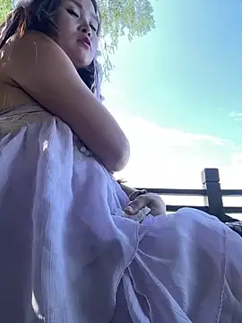luna-sisi's sex show image