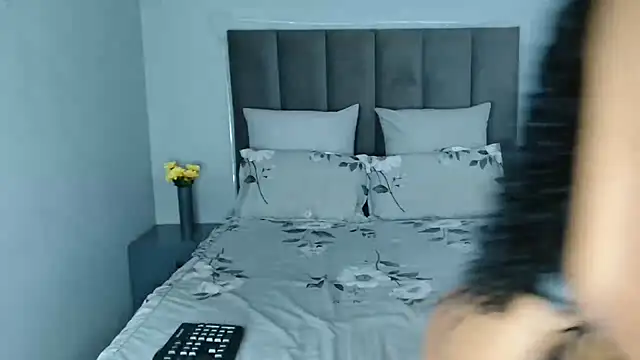 NikkyDangerr's sex show image