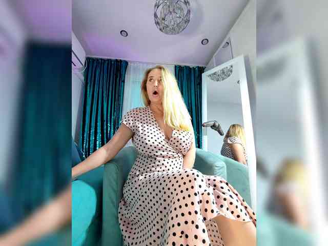 EvelynDreamy's sex show image