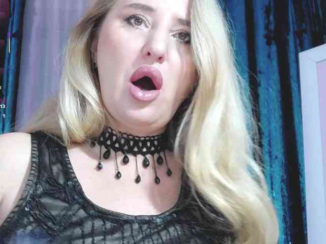 EvelynDreamy's sex show image