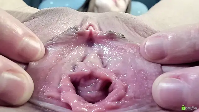 Courtney_Luv's sex show image