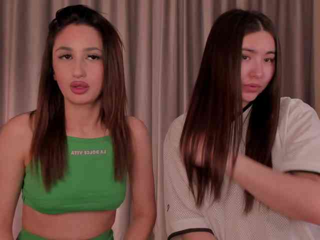 twomoonss's sex show image