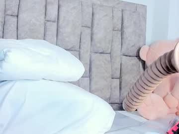 queen_yully's sex show image queen_yully's sex show image