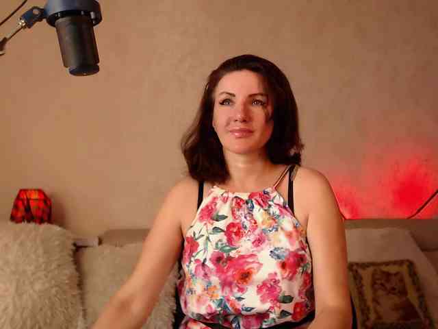 Mercedeswoman's sex show image Mercedeswoman's sex show image