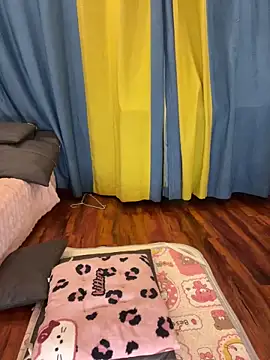 qiqi_x's sex show image