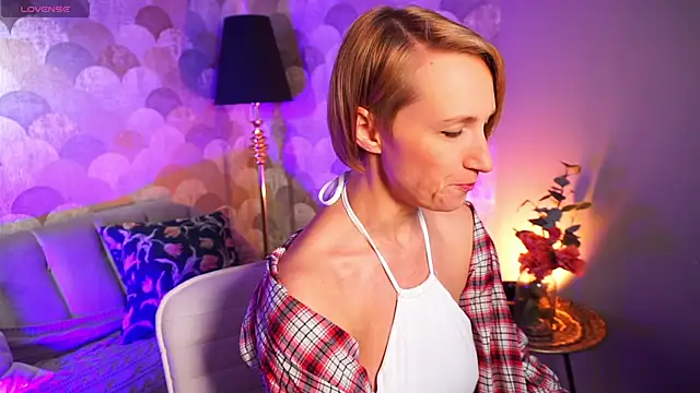 UmaTruewoman's sex show image