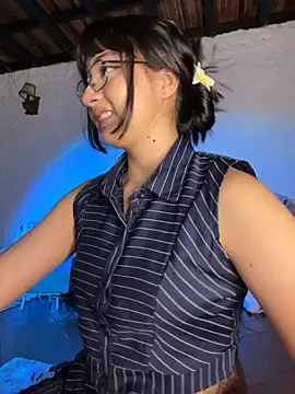 Изображение секс-шоу модели kaori_77 Изображение секс-шоу модели kaori_77