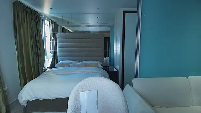 BonnyeBlack's sex show image