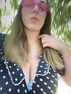MommmyYummy's sex show image