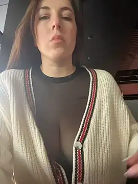 MommmyYummy's sex show image