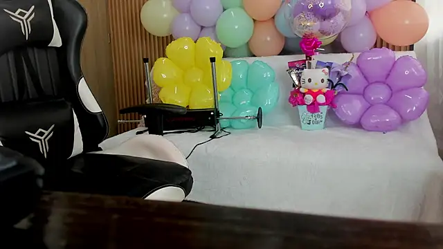 Any_topless's sex show image Any_topless's sex show image