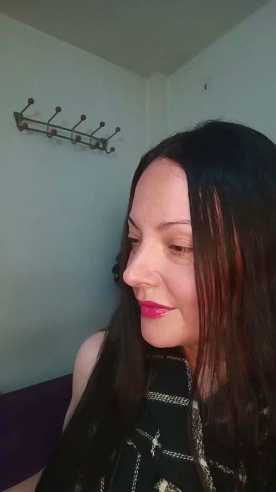 FoxySpanks's sex show image