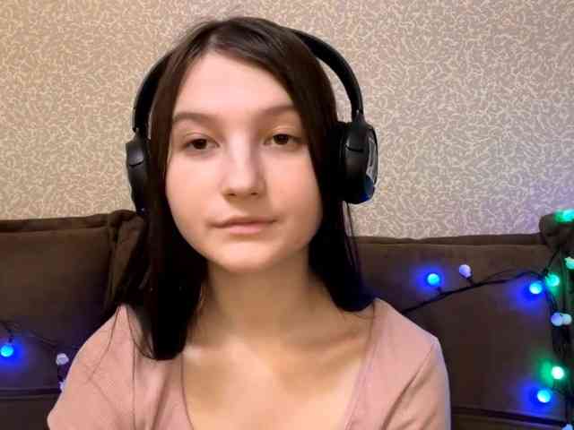 Изображение секс-шоу модели AideLandaker Изображение секс-шоу модели AideLandaker