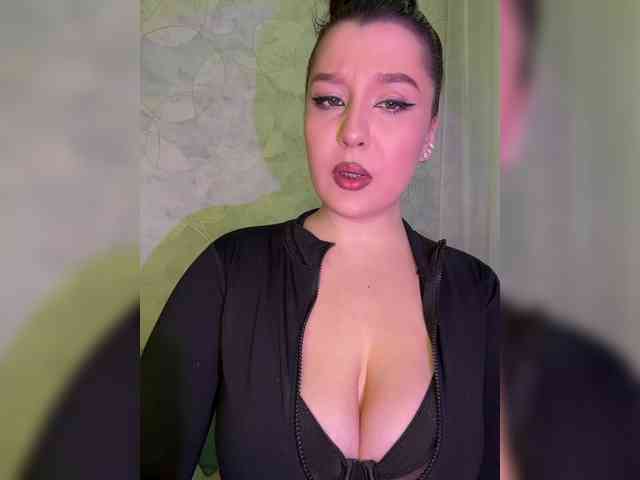 M-O-L-N-I-Y-A's sex show image M-O-L-N-I-Y-A's sex show image