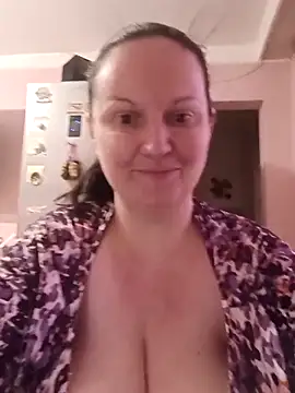 BustyLadyAlma's sex show image
