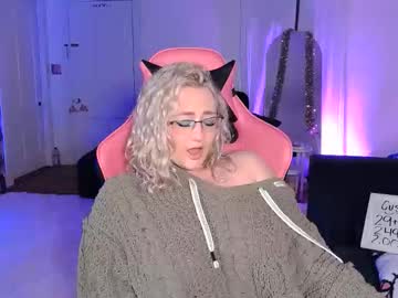 switchykitty's sex show image