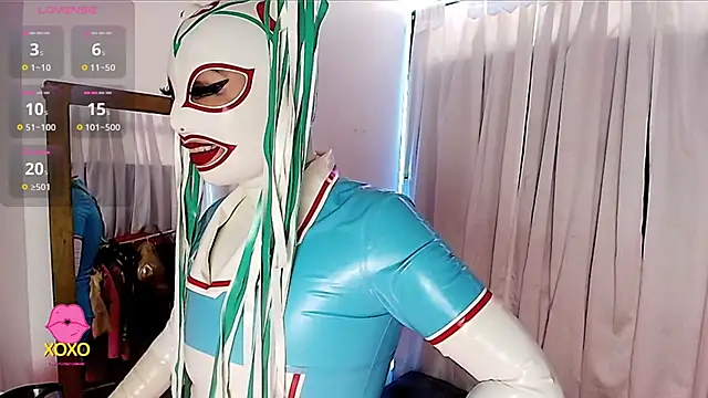 LatexDevil_Blondie's sex show image