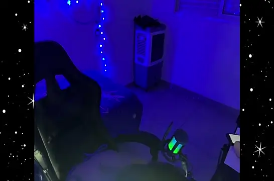 bluesubmissive's sex show image