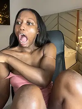 KellyaCute_'s sex show image KellyaCute_'s sex show image