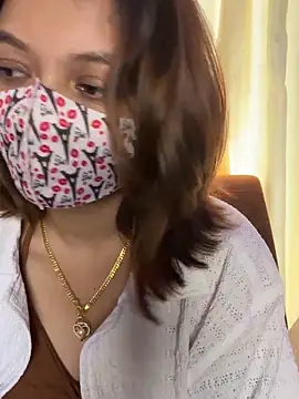 Изображение секс-шоу модели Tinkerbell_____