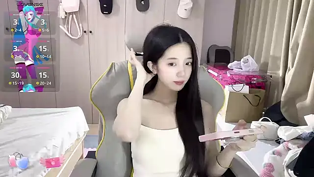 OiOi-666's sex show image