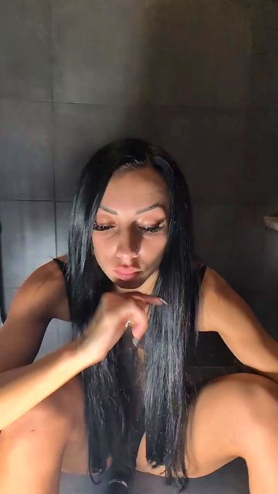 Cleo2510's sex show image