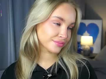Изображение секс-шоу модели lipswithsmileonthem