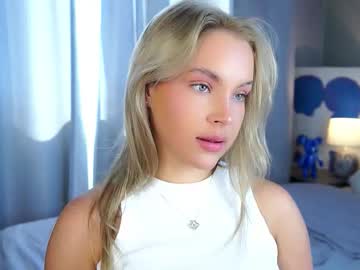 Изображение секс-шоу модели lipswithsmileonthem