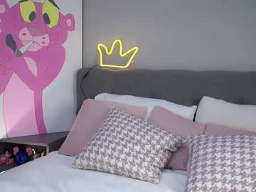 lipswithsmileonthem's sex show image lipswithsmileonthem's sex show image