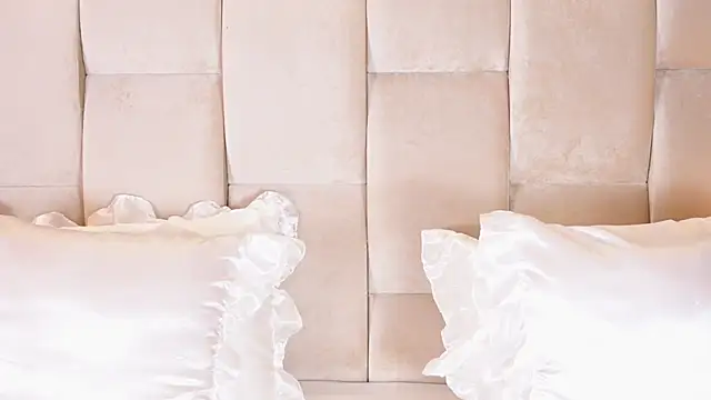 KiraKayleigh1's sex show image