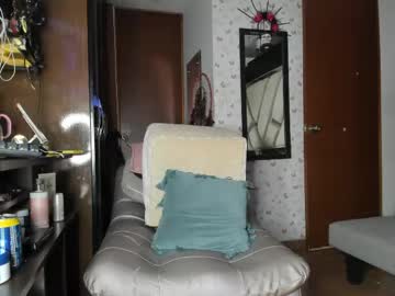 kristenhill1's sex show image