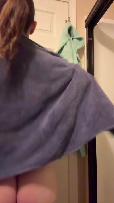 Wanderwoman89's sex show image Wanderwoman89's sex show image