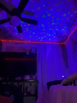 Изображение секс-шоу модели moan4mona