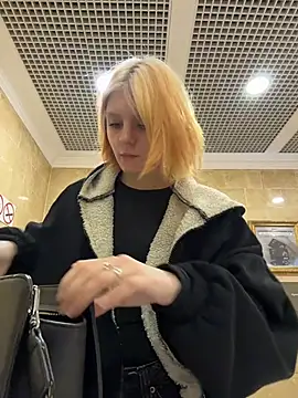 NinaParri's sex show image