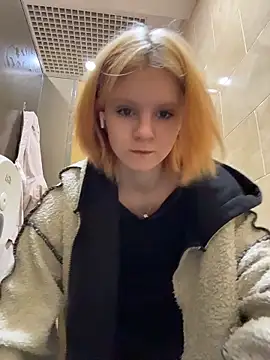 NinaParri's sex show image