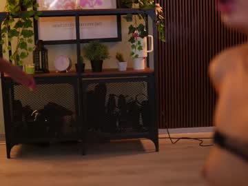 Изображение секс-шоу модели ravennadarcy